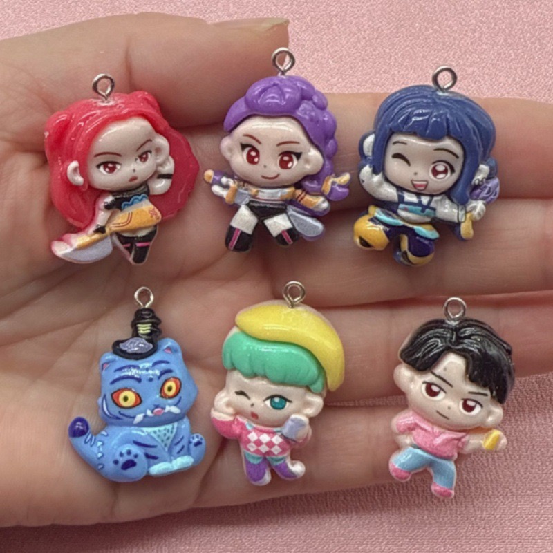 10pcs resin cartoon pendant, D - Party Games Birthday 评论和价格